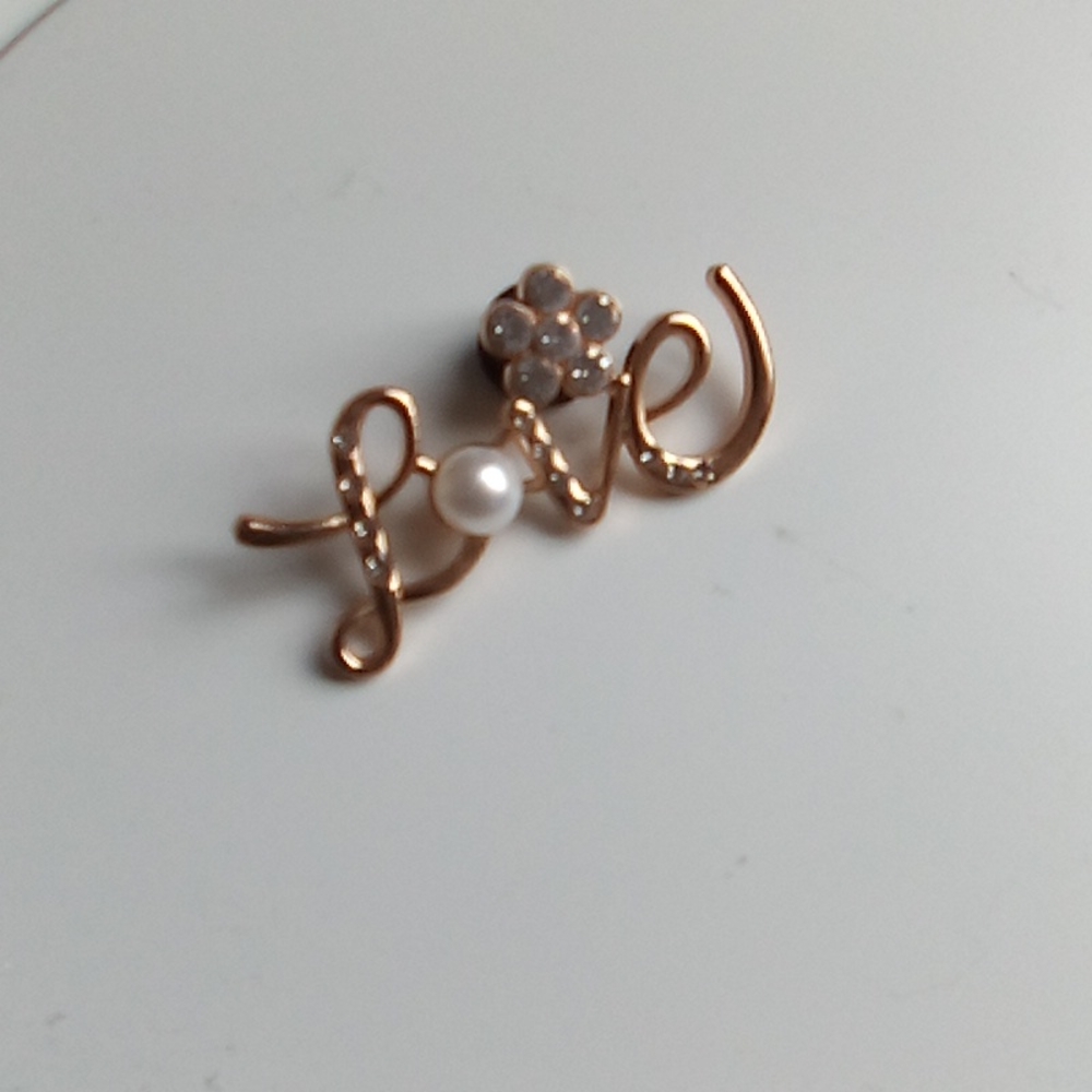 Gold Tone Rhinestone Croc Charm
